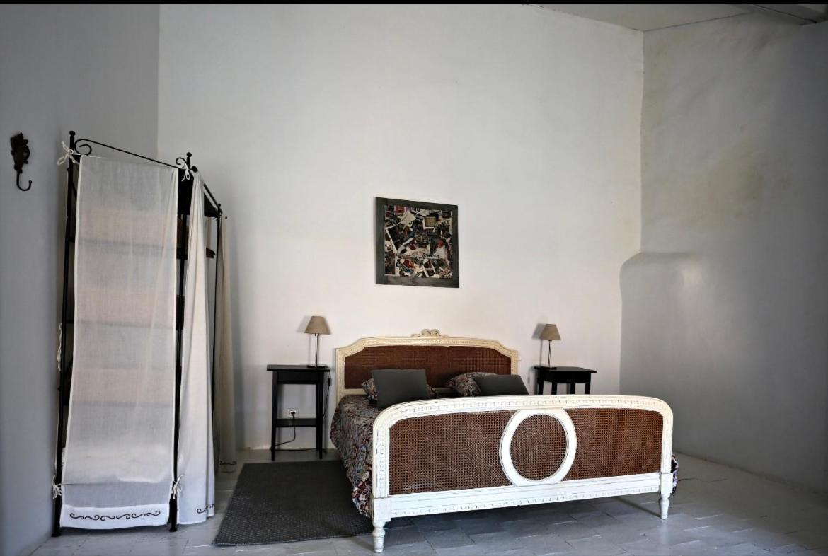 Les Chambres De La Villa Eugenie Lézignan-Corbières Værelse billede